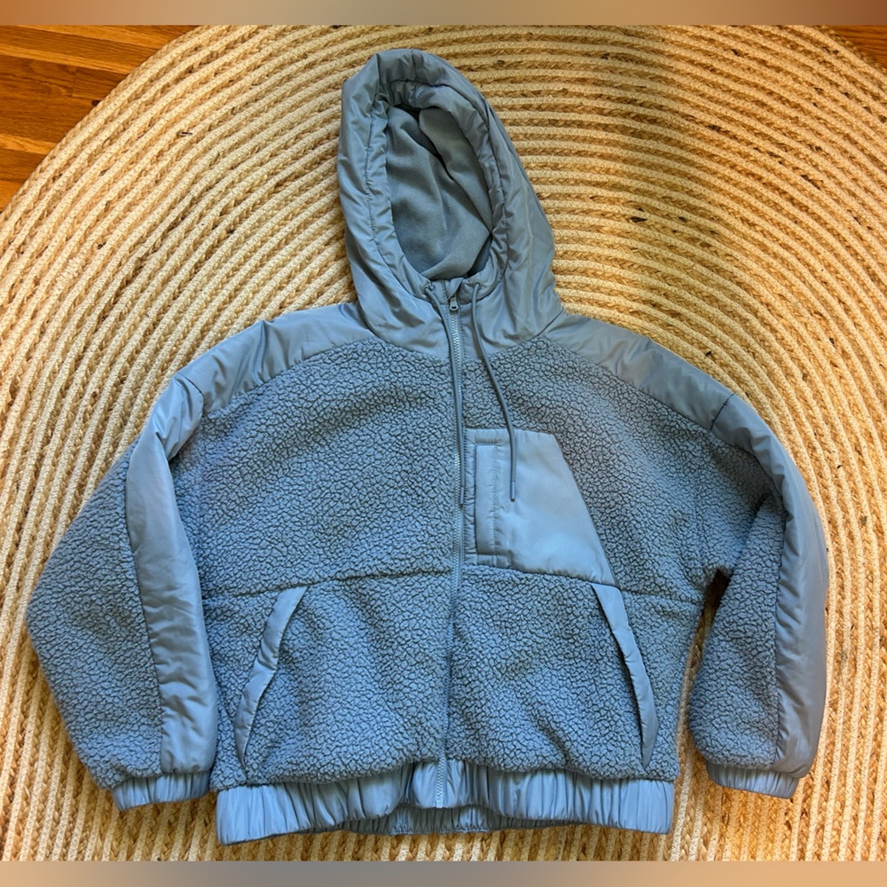 Old Navy Active Sherpa Crop Jacket